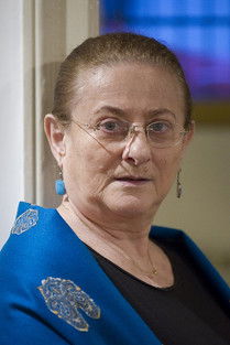 Адина Цезар