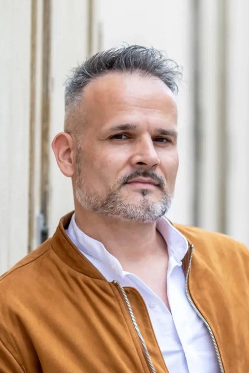 Петер Краjčовиč