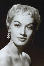 ЦеЦе Wхитней