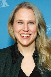  Жозефин Декер