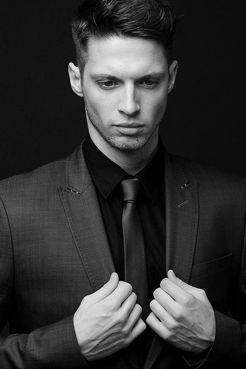 Áдáм Хелесфаи