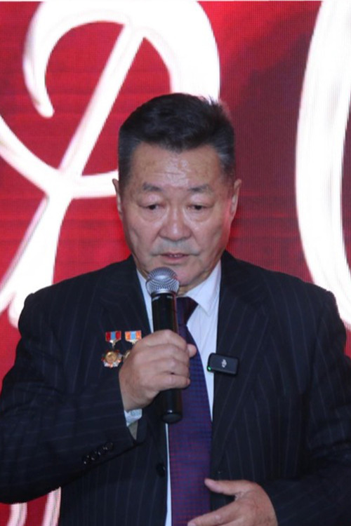 Дасхпелjее Адилбисх