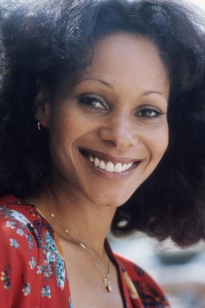 Анназетте Цхасе