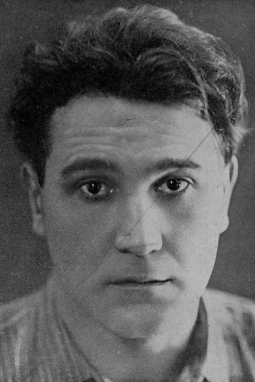 Паул Менант