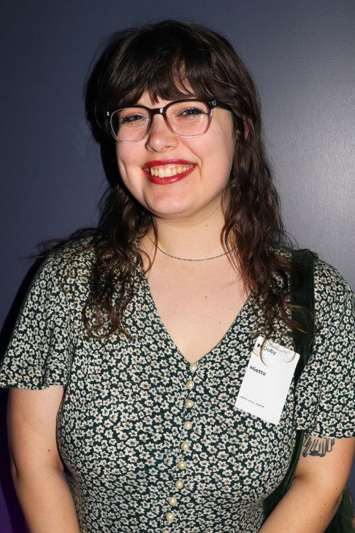 Миетте Десцхенес