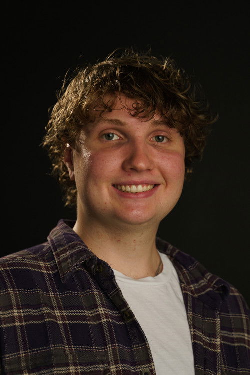 Рееце Еарлй