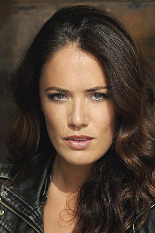  Сара Армстронг