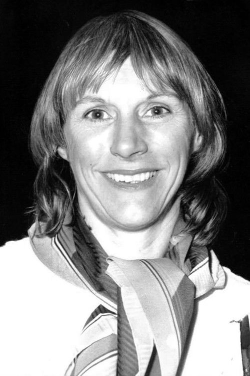 Jулие Туллис