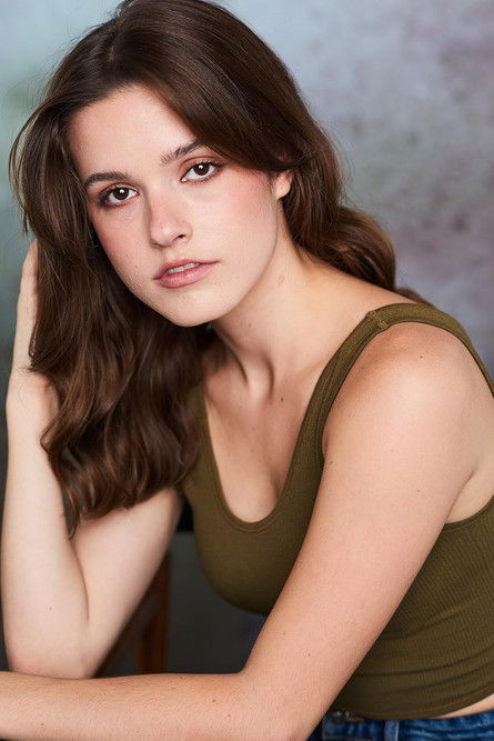 Маделине Граце Поповицх