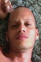 Ангел Брадй