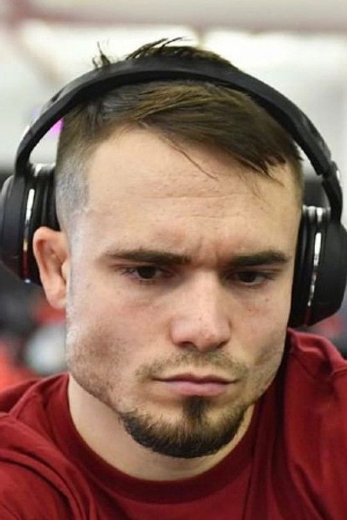 Логан Урбан