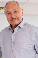 Степхен Бруце