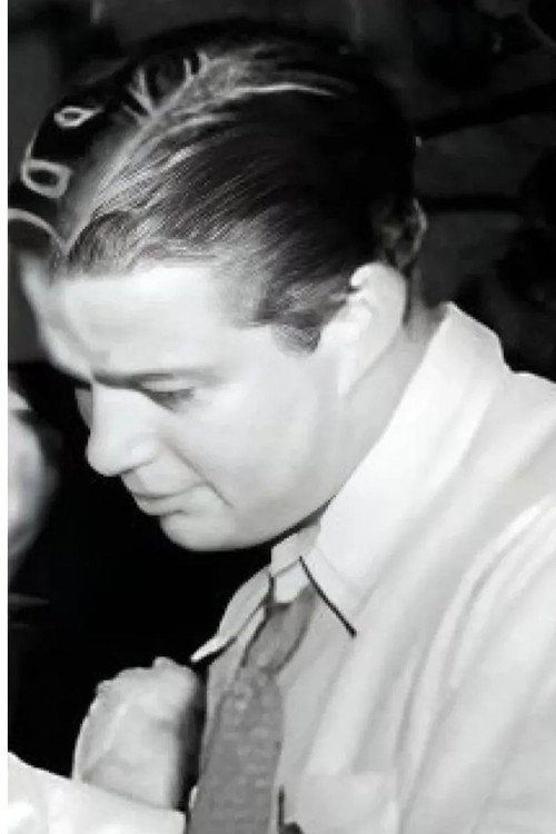 Рилей Тхомсон