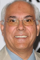 Тревор Jонес