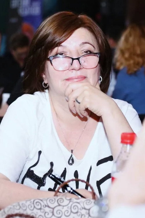 Лола Аxмедова