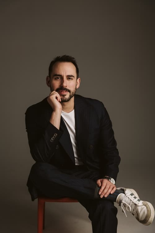 Диего Монсивáис