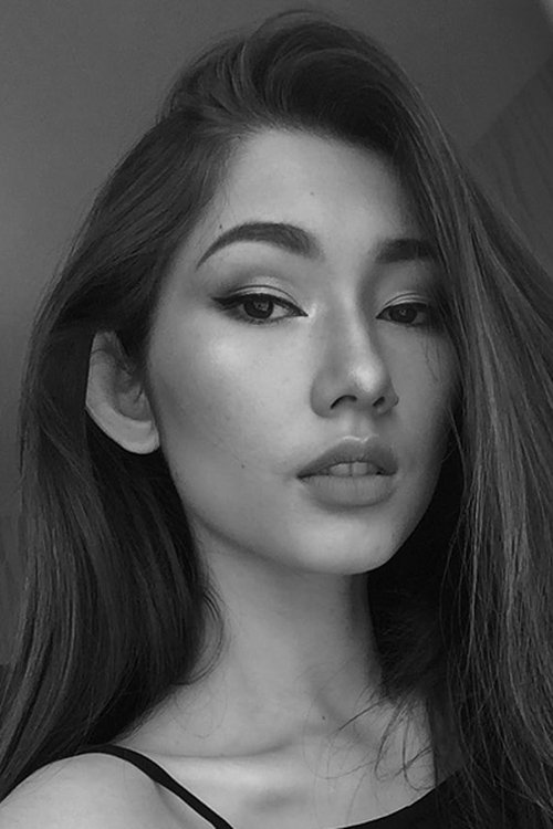 Девина Ауреел