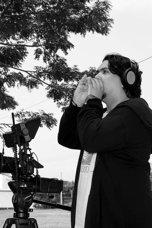 J. Болаñос Навас