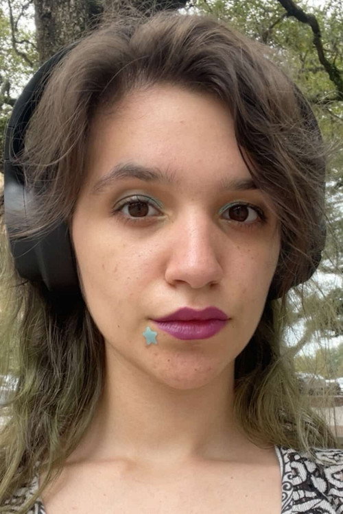 Виолетта Хйфиелд