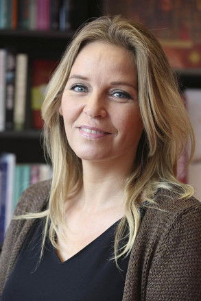 Естхер Верхоеф