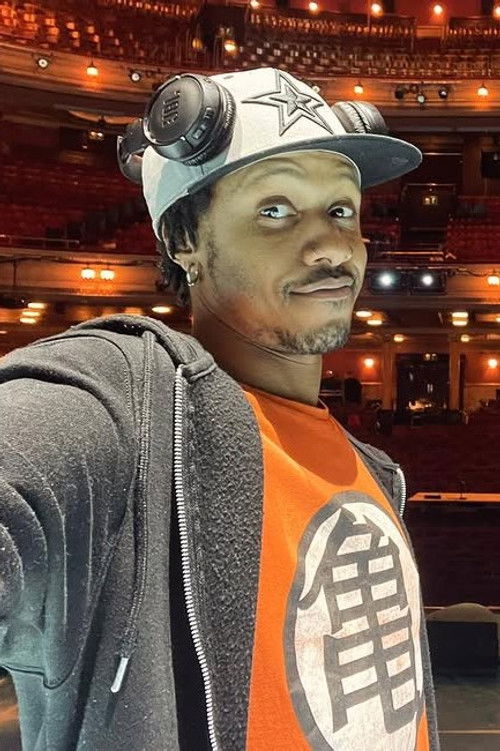 Нйхал Адамс