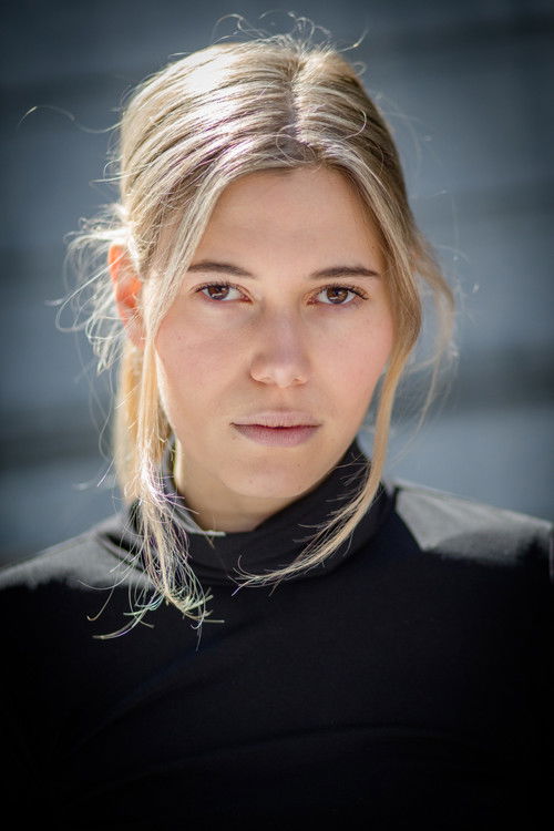 Белла Гланвилле