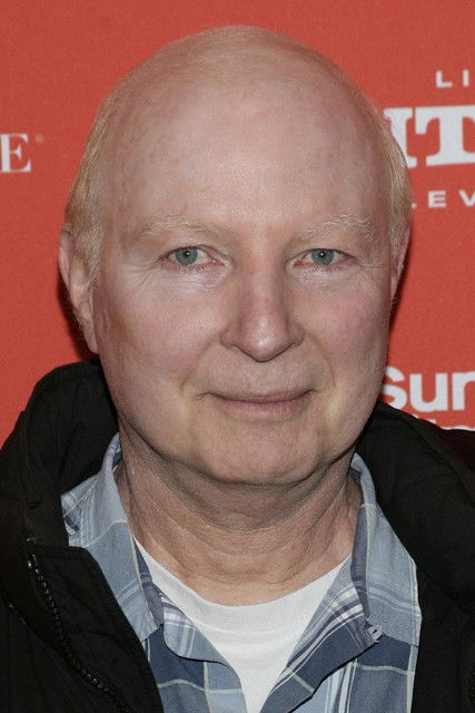 Еллиот Давис