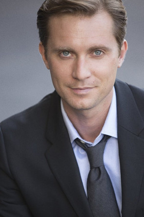 Маxфиелд Лунд