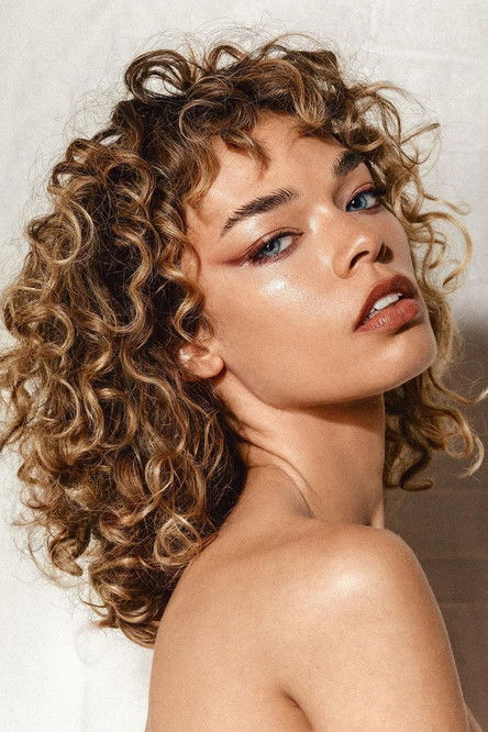 Кари Цалхоун