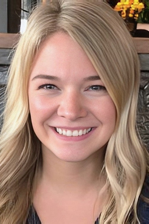 Каитлйн Сqуирес