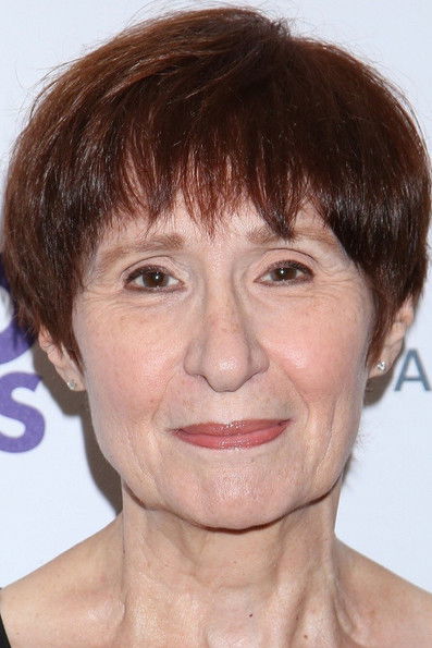 Глйнис Белл