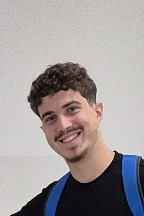  Кайо Кастро
