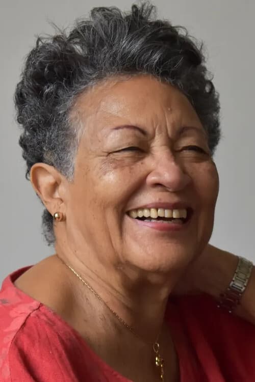 Йвонне Бреwстер