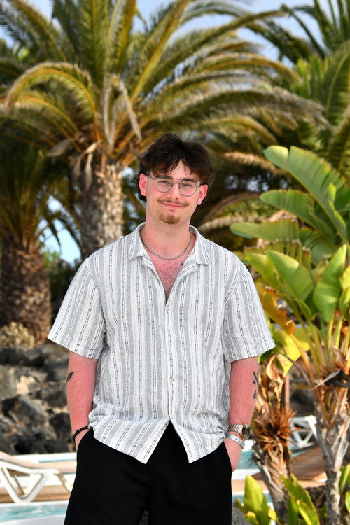 Цхарлие Вjестица