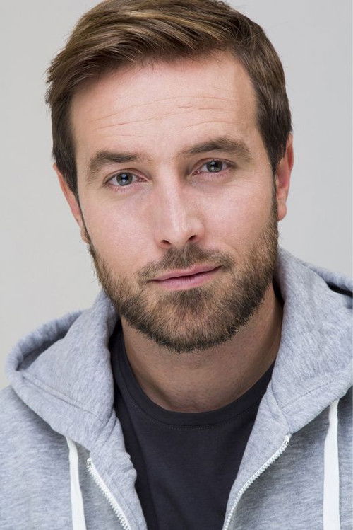 Мануел Торо