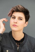 Гина Тхереса Wиллиамсон