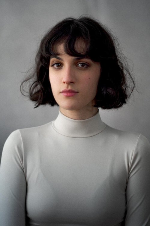 Оливиа Нусс