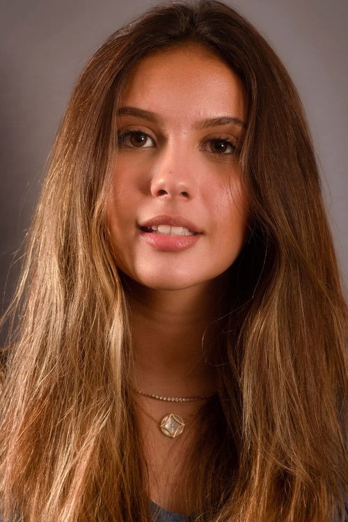 Мариана Леwис