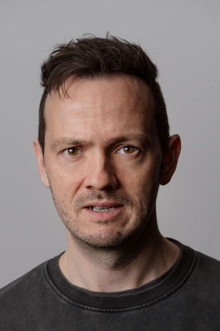 Стуарт Лаwс