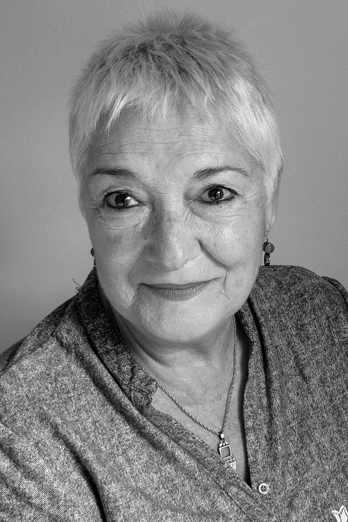 Àнгела Jовé