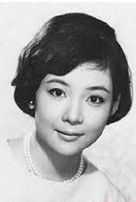 中真千子