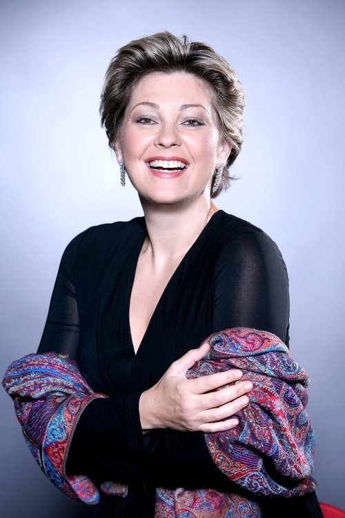 Сузана Николиć