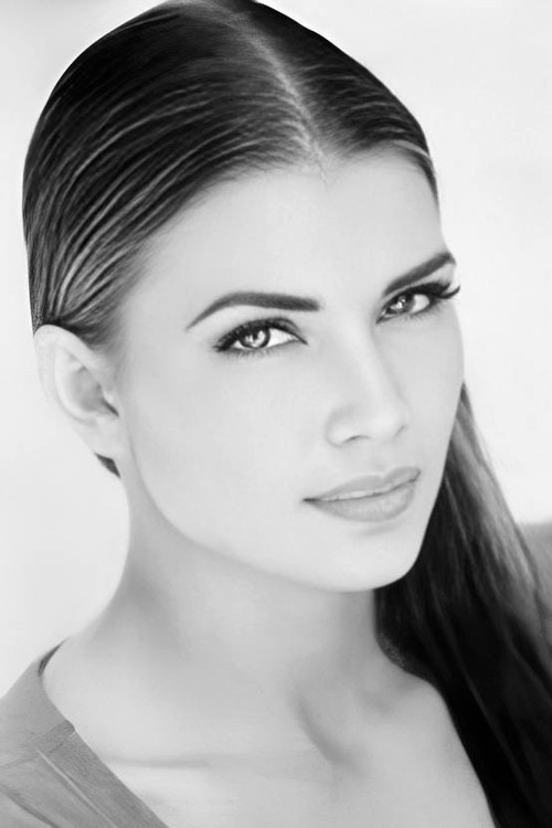 Алина Тхомпсон