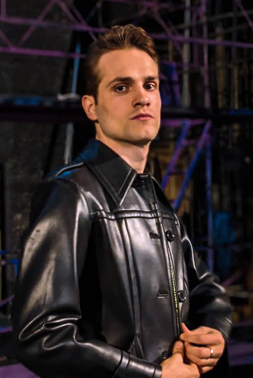 Валмир Красниqи