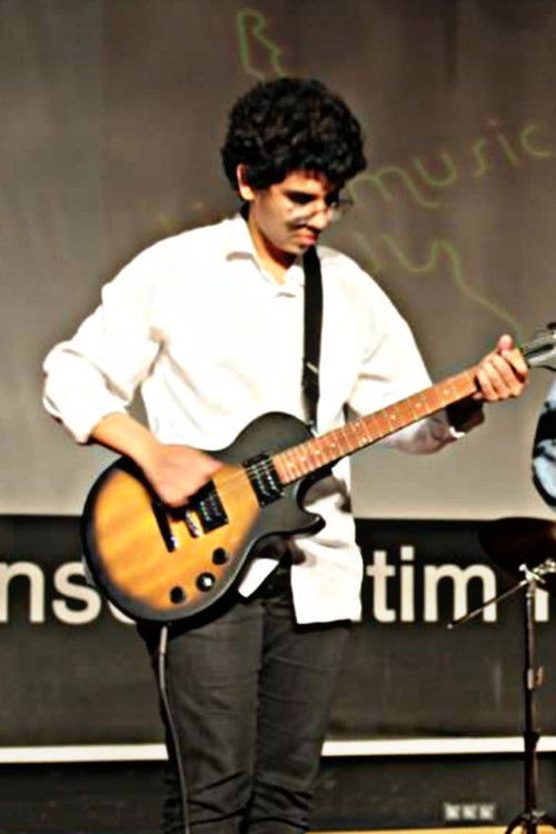 Дениз Карадаş