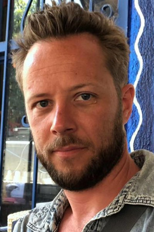 Даниел Албан