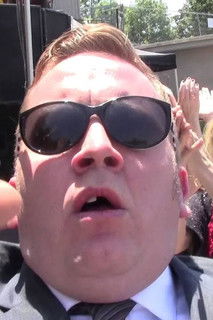 Цорй Поуцхер