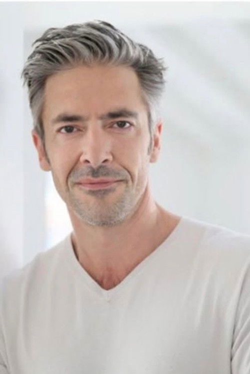 Jулио Алцâнтра