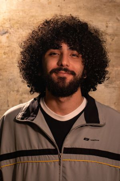 Бенjамин Медеирос