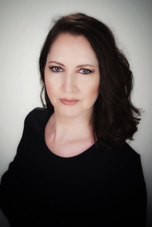 Jулие Нолин